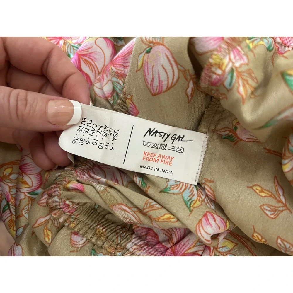 NWT Nasty Gal Nude Satin Floral Halter Jumpsuit Women Size 6 Wide Leg Pockets - Picture 15 of 16